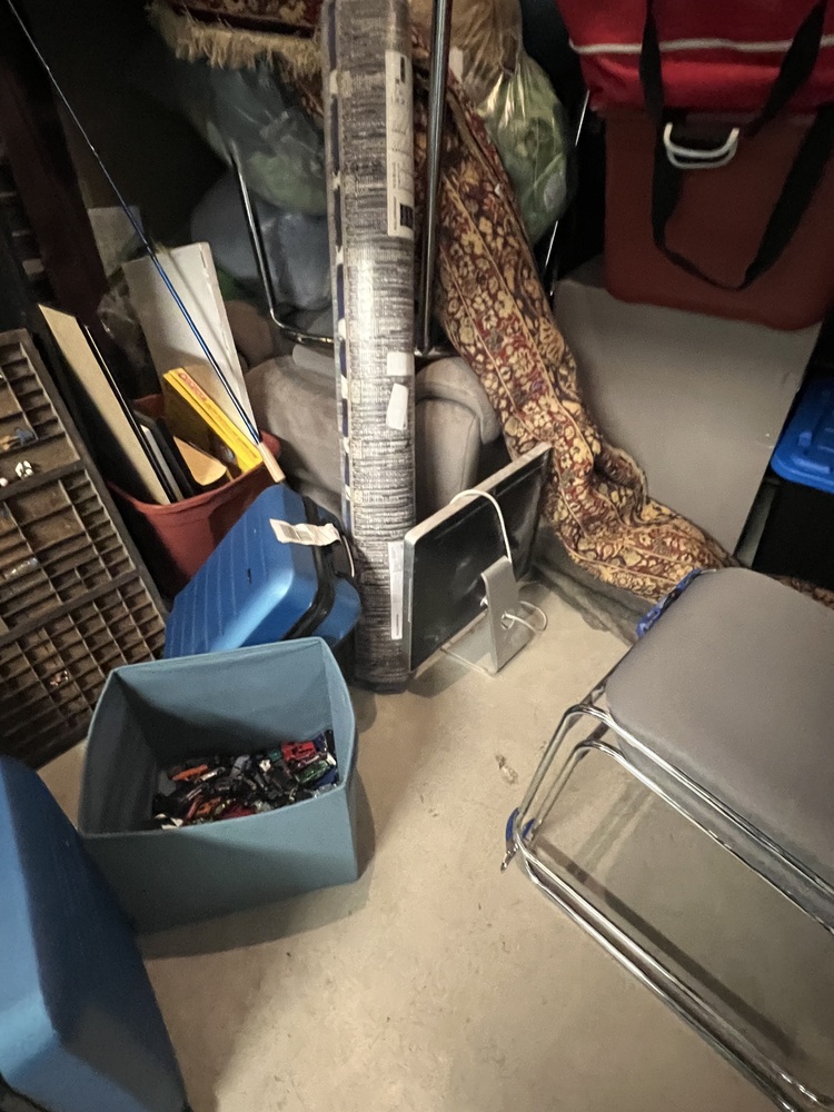 3004 - StorageMart St Thomas  auction IB-5295 80