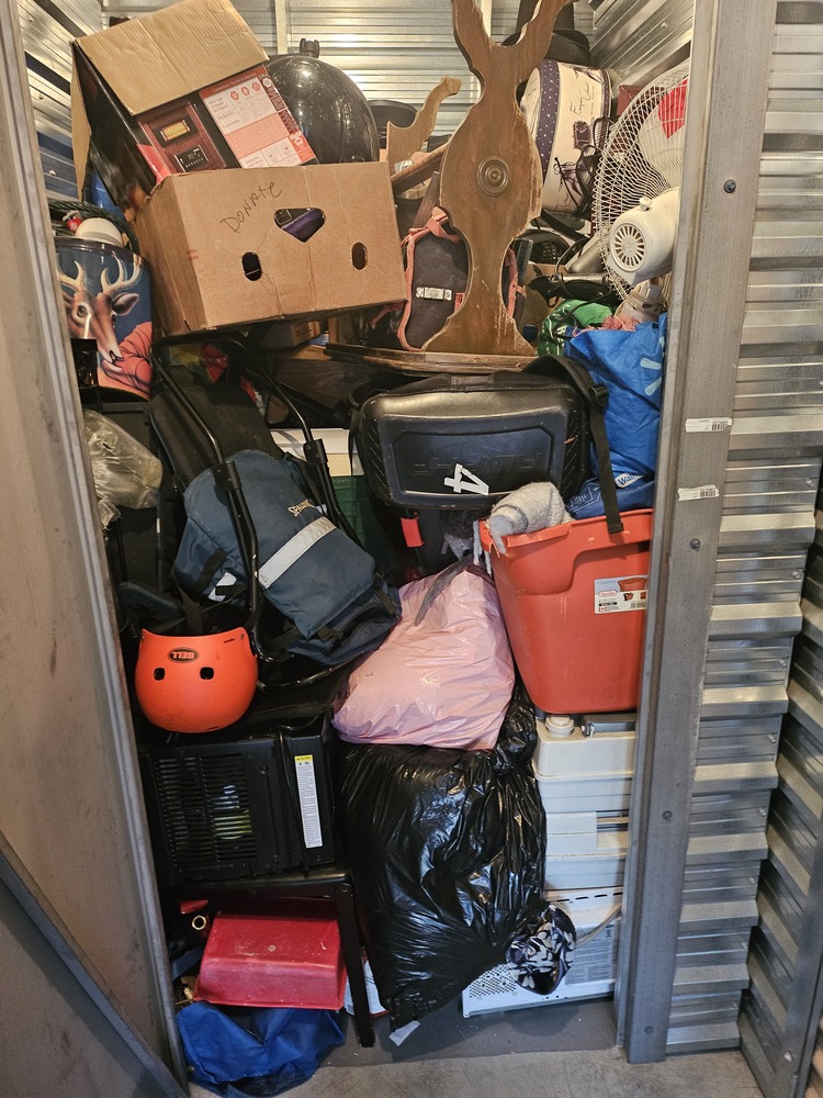 3035 - StorageMart Belleville  auction IB-5390