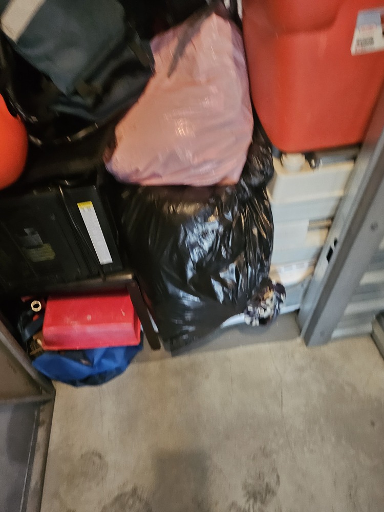 3035 - StorageMart Belleville  auction IB-5390 30