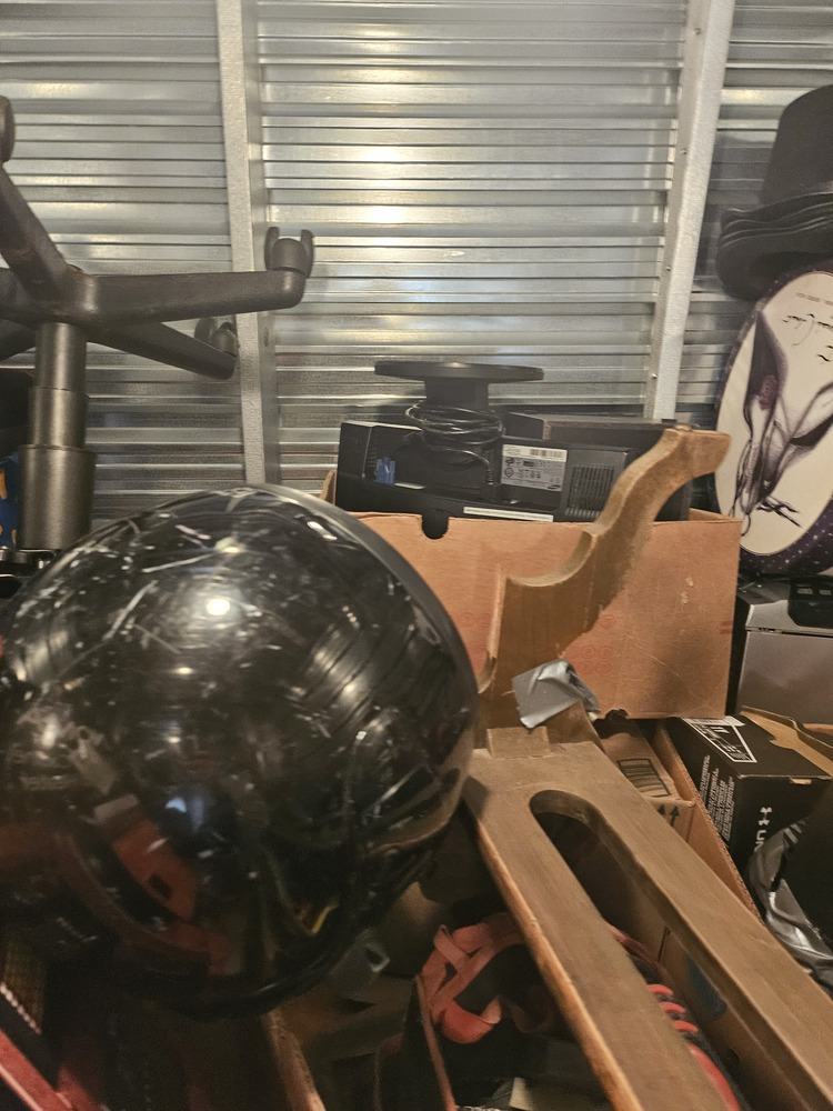 3035 - StorageMart Belleville  auction IB-5390 100