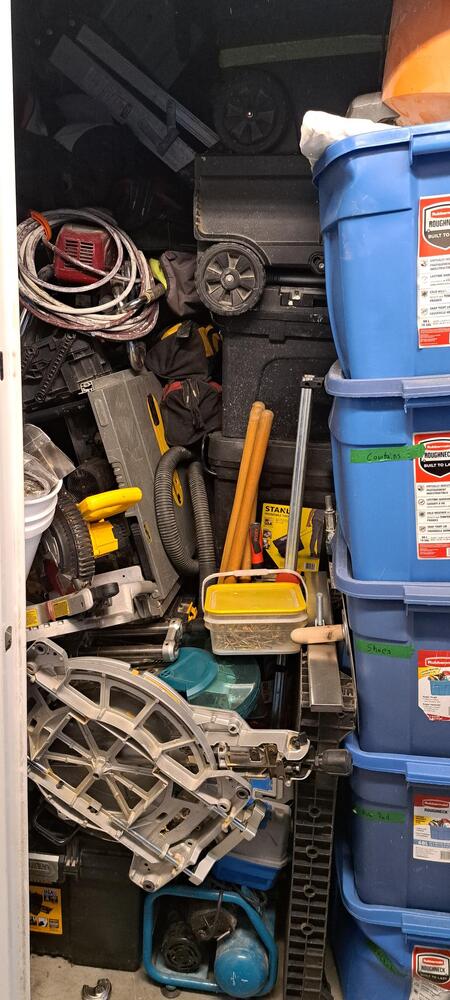 3008 - StorageMart Kipling  auction IB-8676 20