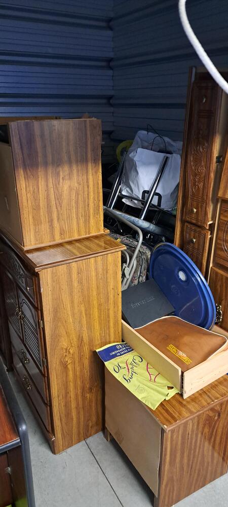 3008 - StorageMart Kipling  auction IB-2806 50