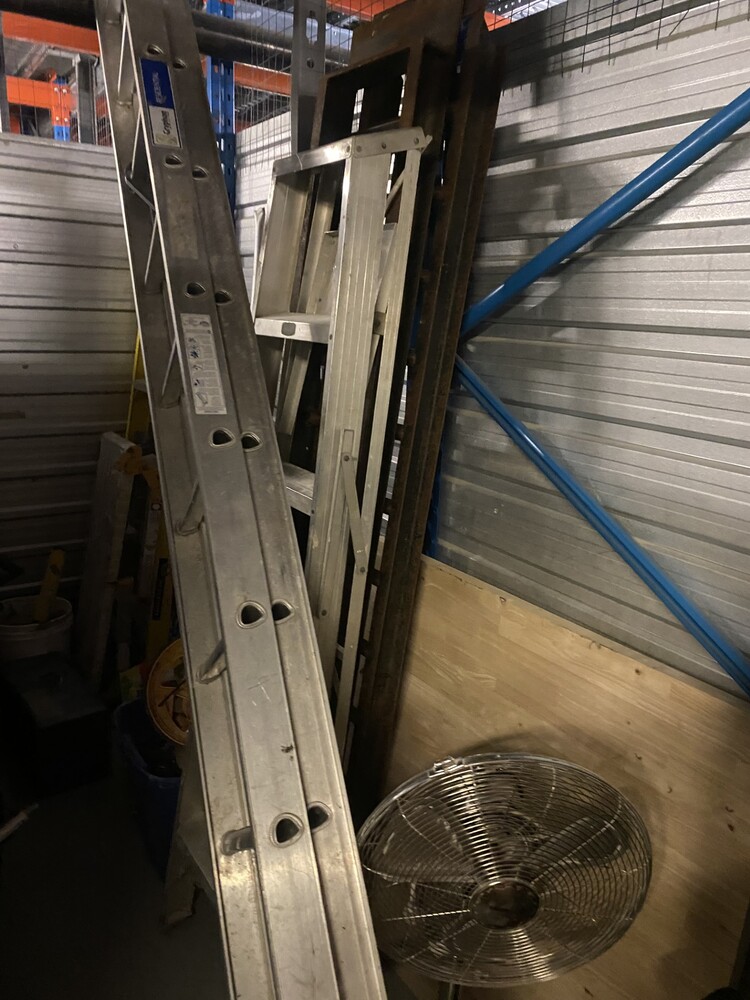 3107 -StorageMart  Downtown  auction IB-1414 10