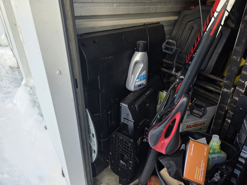 3311 - StorageMart 132 Ave NW & Fort Road  auction IB-3498 10