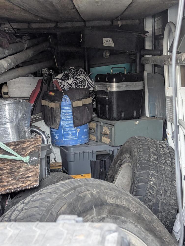 2552 - StorageMart Winterburn RD and 115 Ave  auction IB-5623 70