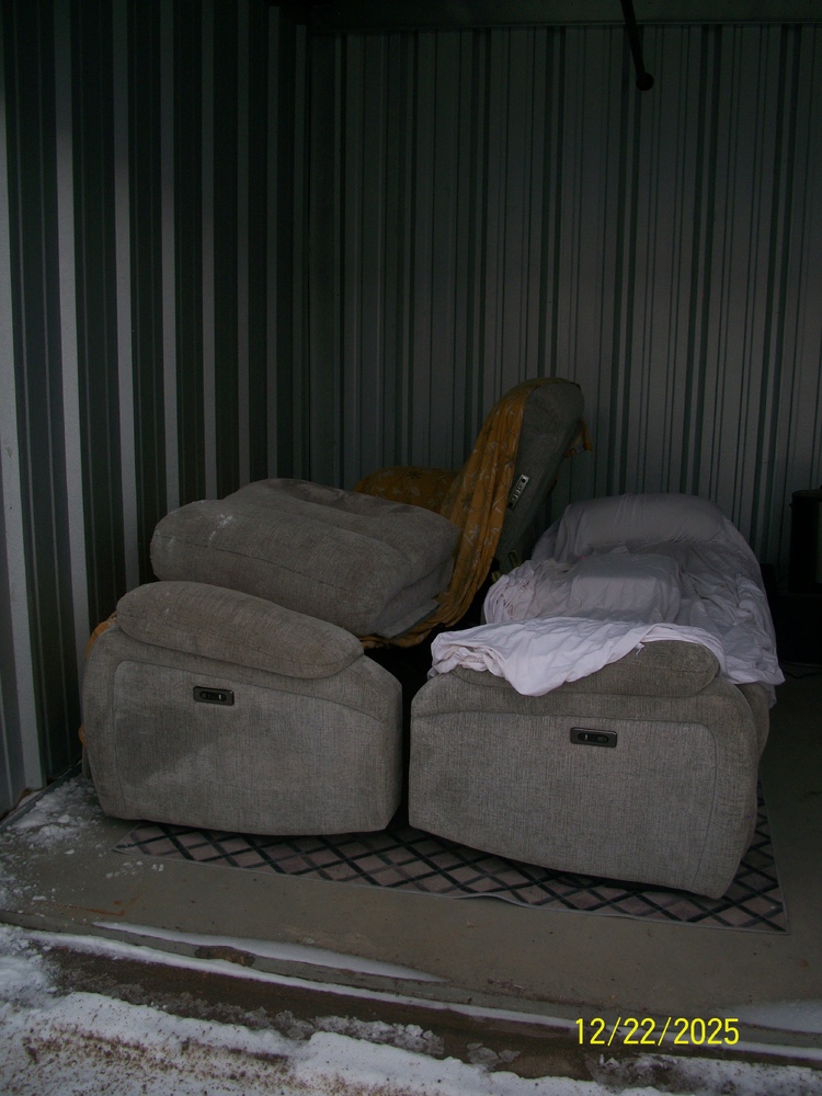 3202 - StorageMart Regina Ave & Lewvan   auction IB-4923 40