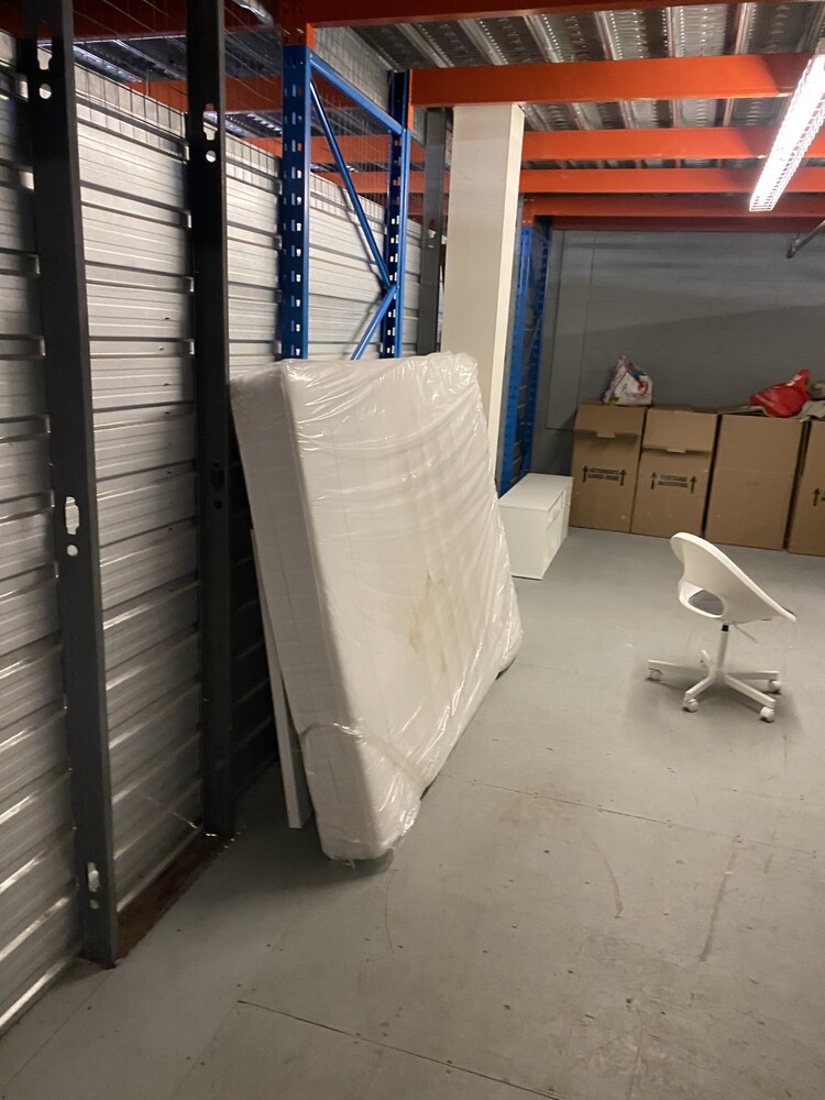 3107 -StorageMart  Downtown  auction IB-9500 10