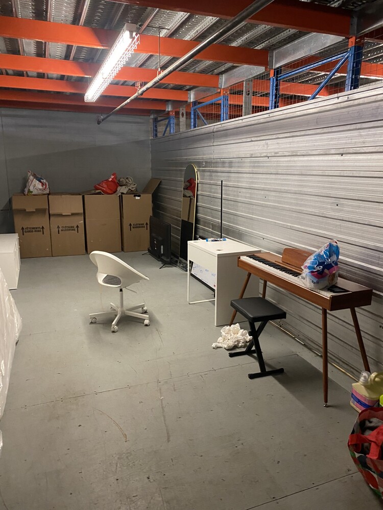 3107 -StorageMart  Downtown  auction IB-9500 40