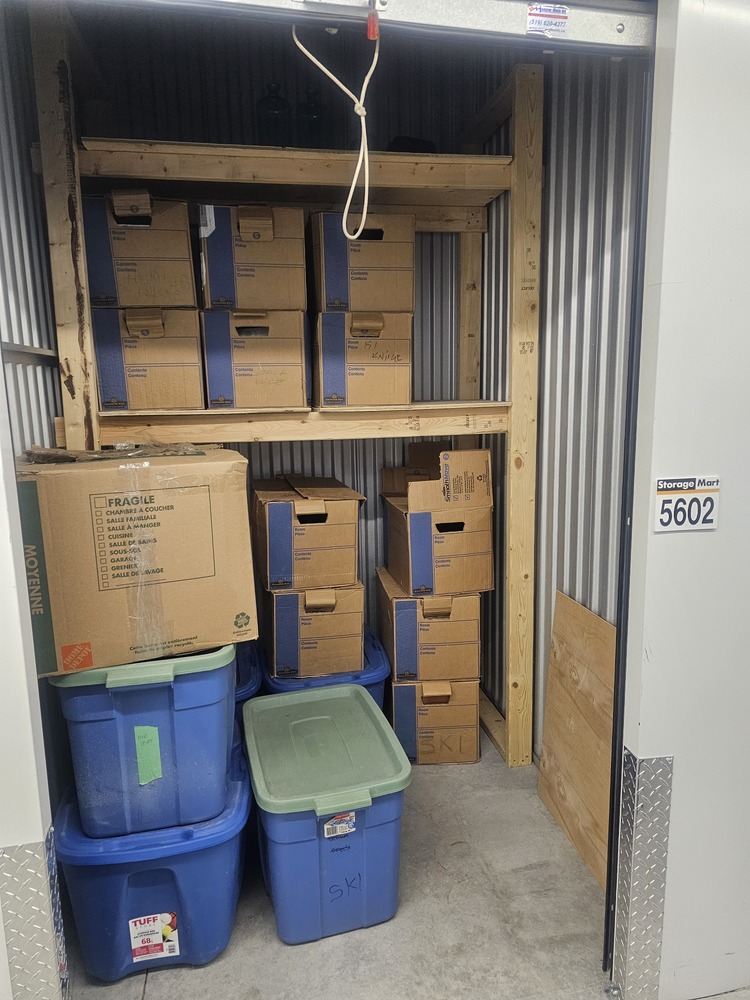 3015 - StorageMart Wicksteed Ave Toronto  auction IB-4586