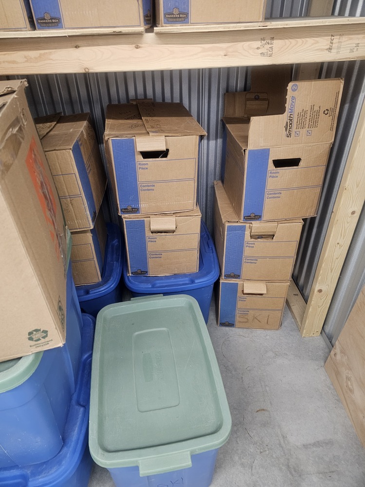 3015 - StorageMart Wicksteed Ave Toronto  auction IB-4586 10