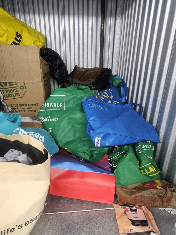 3015 - StorageMart Wicksteed Ave Toronto  auction IB-3520 40