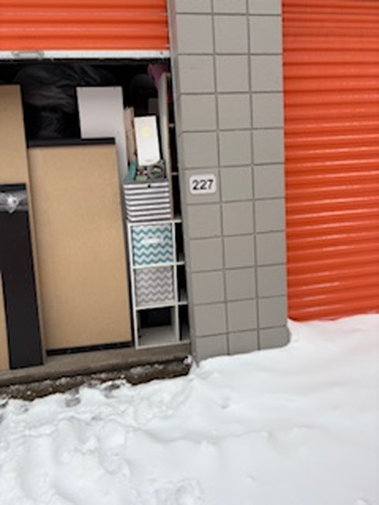 1-800 Stow & Go Self Storage  auction IB-3335