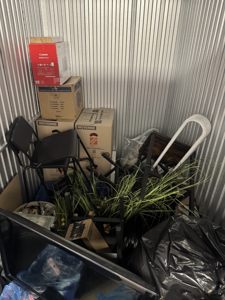 3019 - StorageMart 345 Danforth Road  auction IB-5395 10