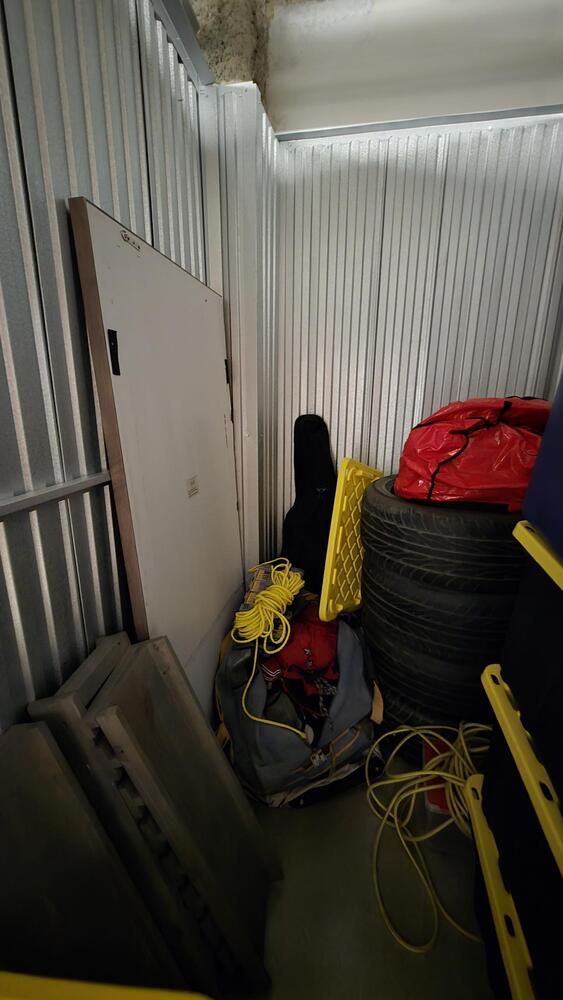 3019 - StorageMart 345 Danforth Road  auction IB-3848 10