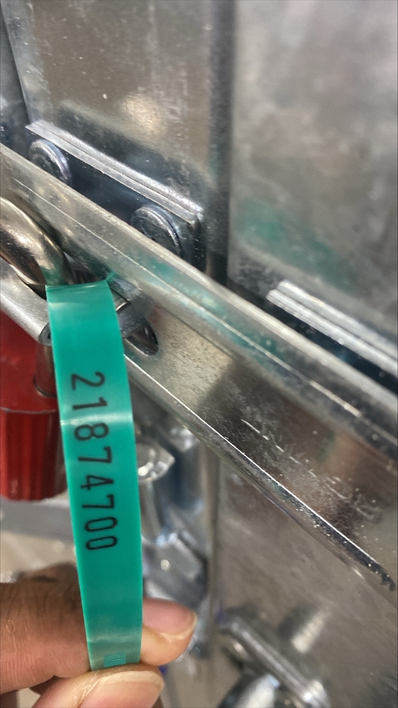 Montreal Mini-Storage - Victoria  auction IB-6836 40