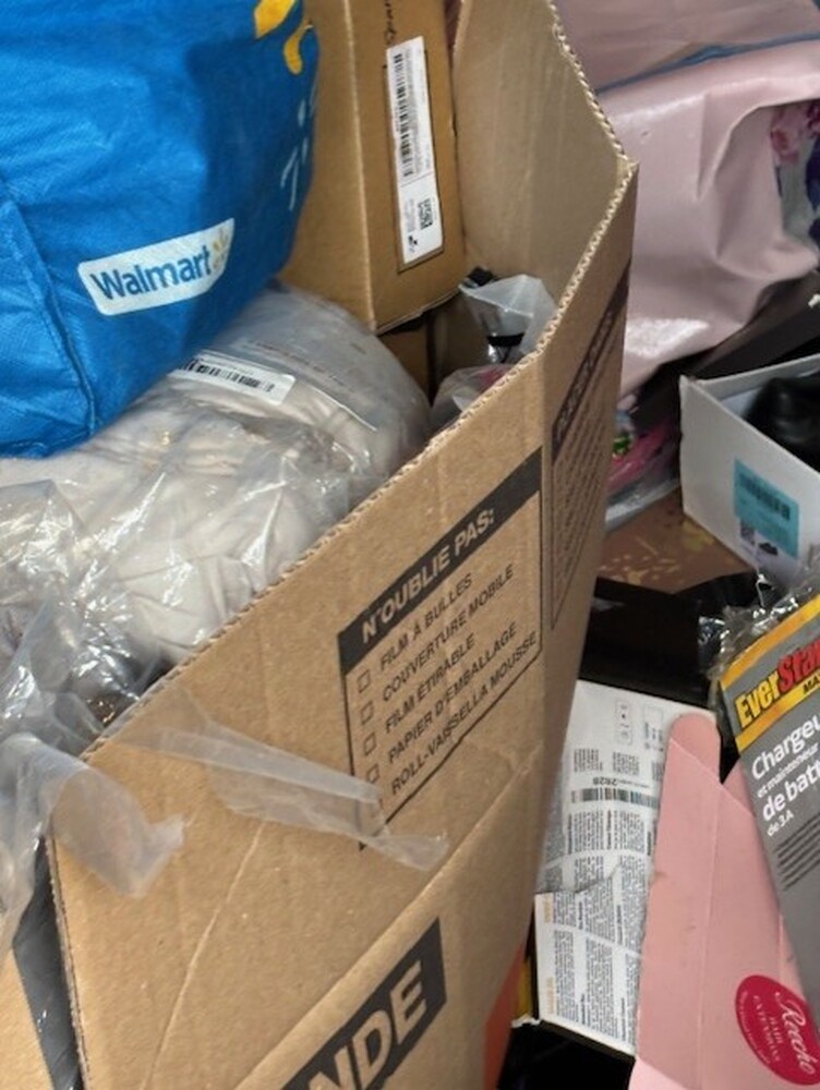 3029 - StorageMart Milton  auction IB-8946 20