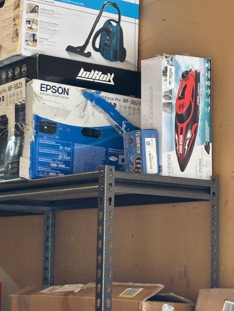 3029 - StorageMart Milton  auction IB-8946 40