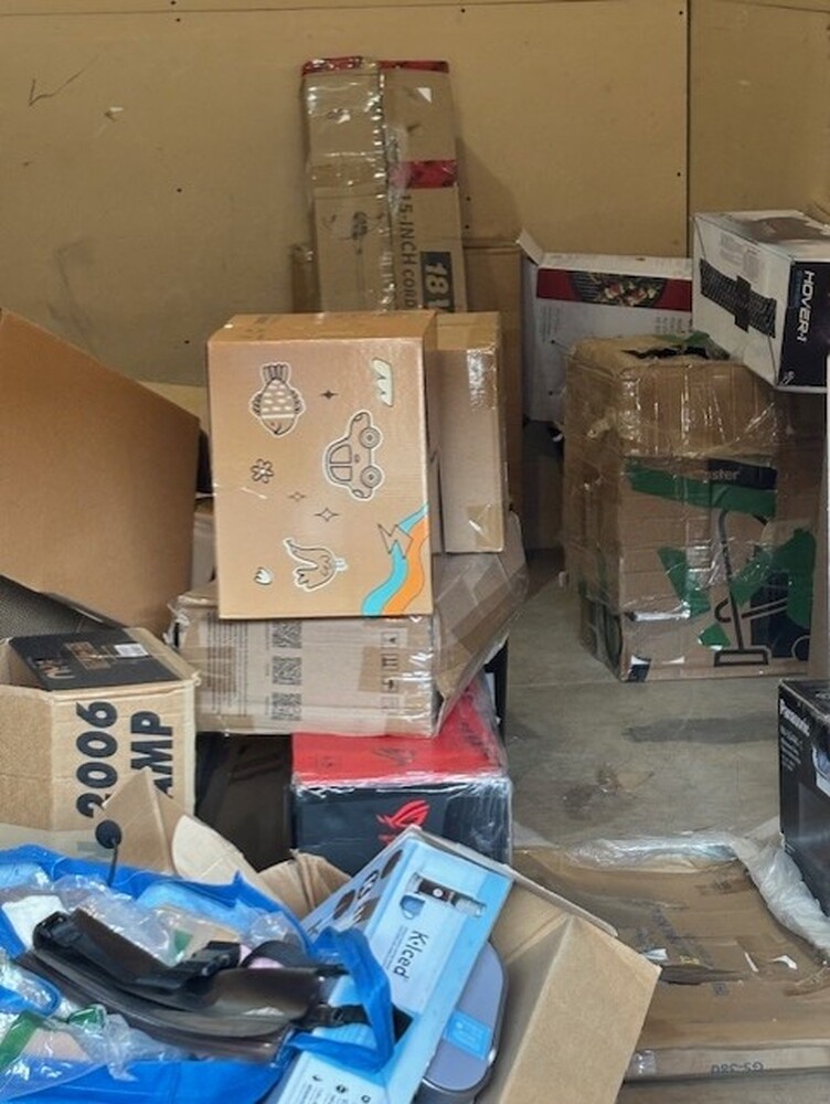 3029 - StorageMart Milton  auction IB-8946 60