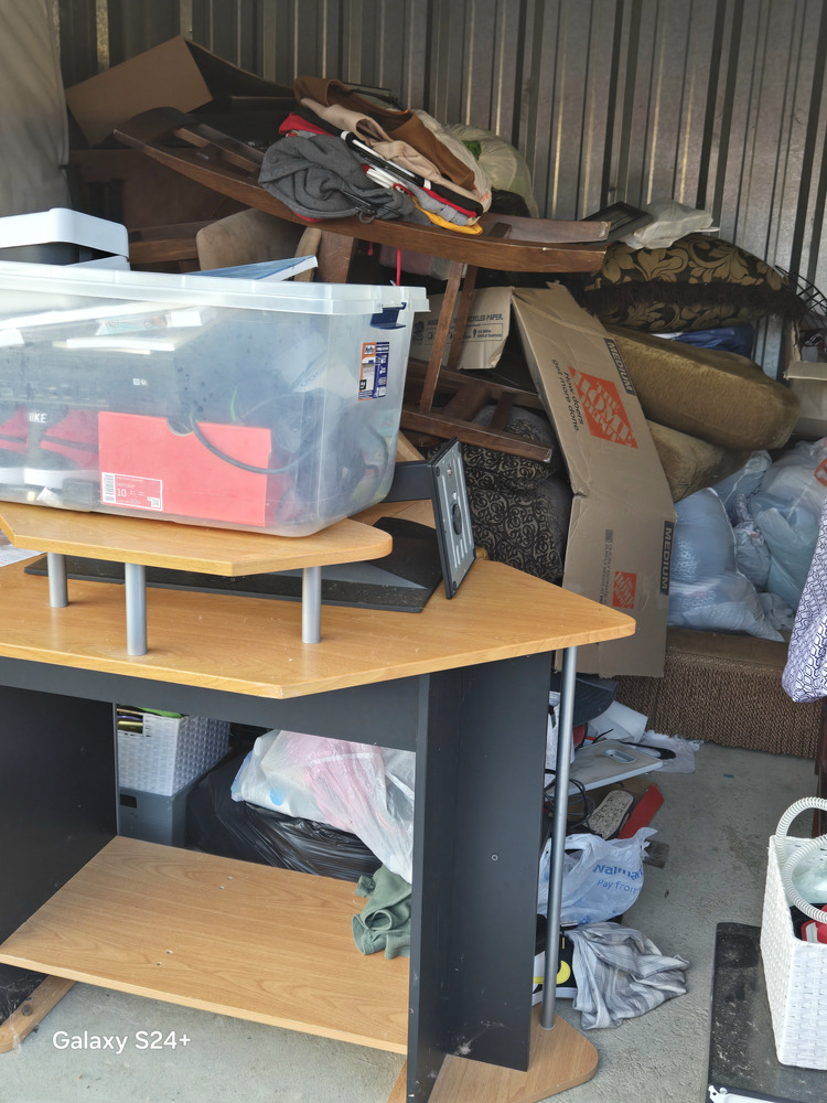 1-800-Self-Storage.com of Grand Blanc  auction IB-3916 20