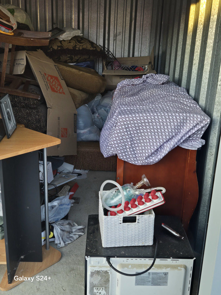 1-800-Self-Storage.com of Grand Blanc  auction IB-3916 30