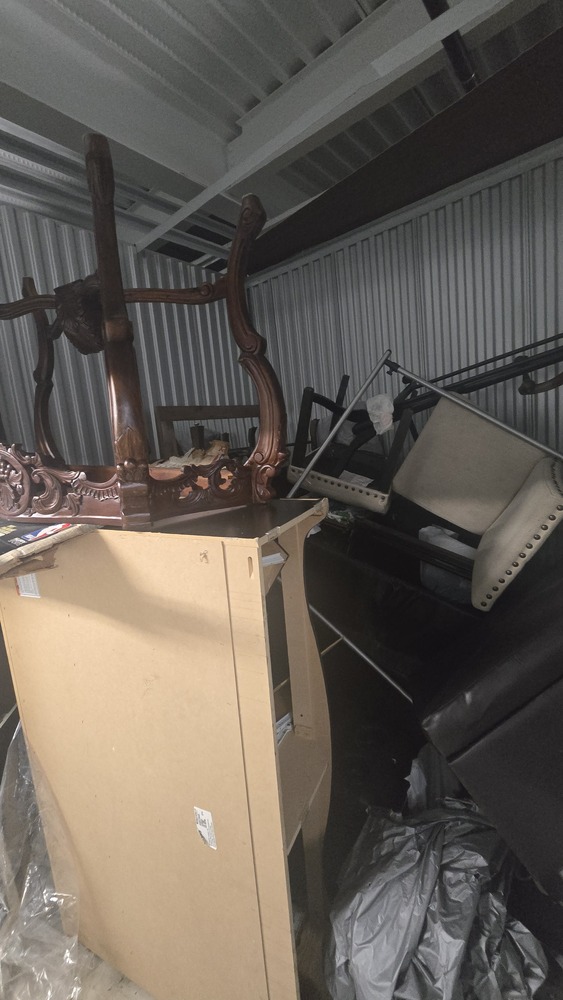 1-800-Self-Storage.com on Maple Rd, Troy  auction IB-7881 40