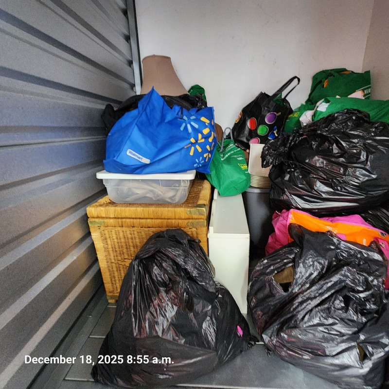 Moving & Storage of Kitchener  auction IB-5186 40