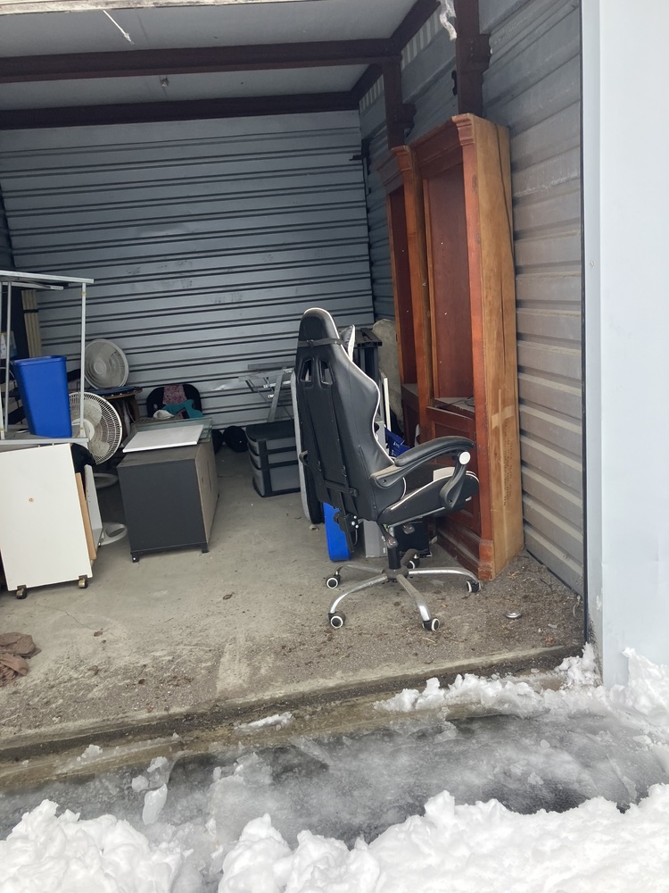 Advantage Self Storage - Depew NY  auction IB-2864