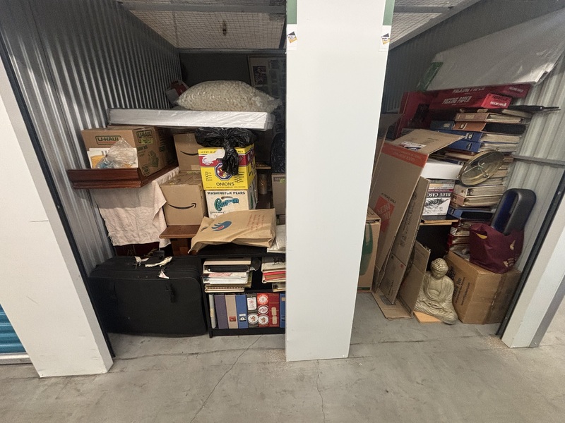 3401 - StorageMart SE Marine Dr & Knight St  auction IB-1988 80