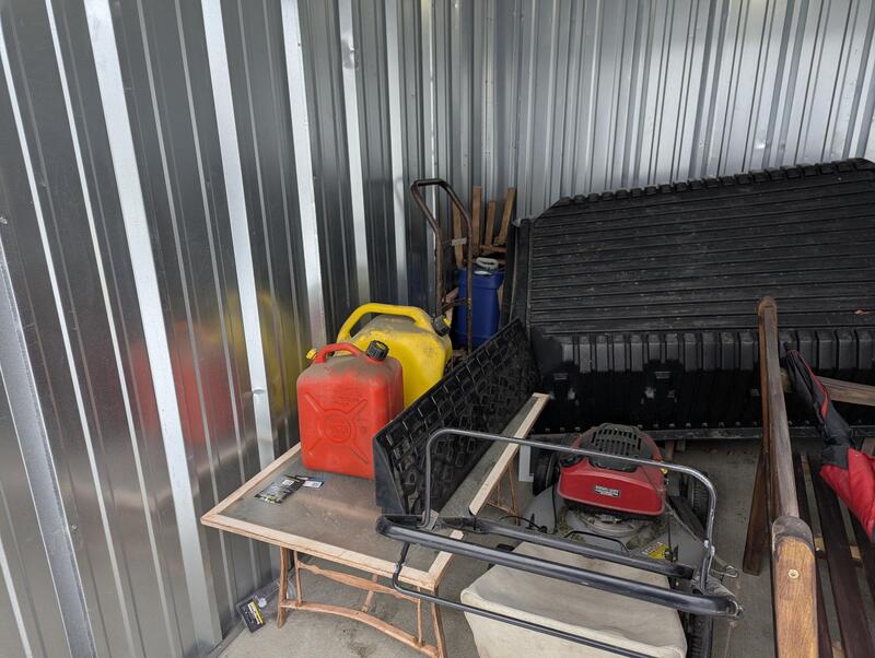 3305 - StorageMart Barlow Trail  auction IB-4884