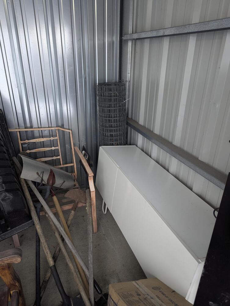 3305 - StorageMart Barlow Trail  auction IB-4884 10