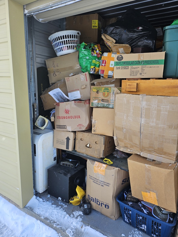 3035 - StorageMart Belleville  auction IB-3303 70