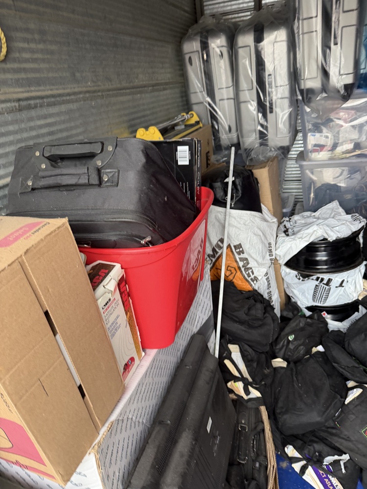 3009 - StorageMart Guided Crt  auction IB-6269 10