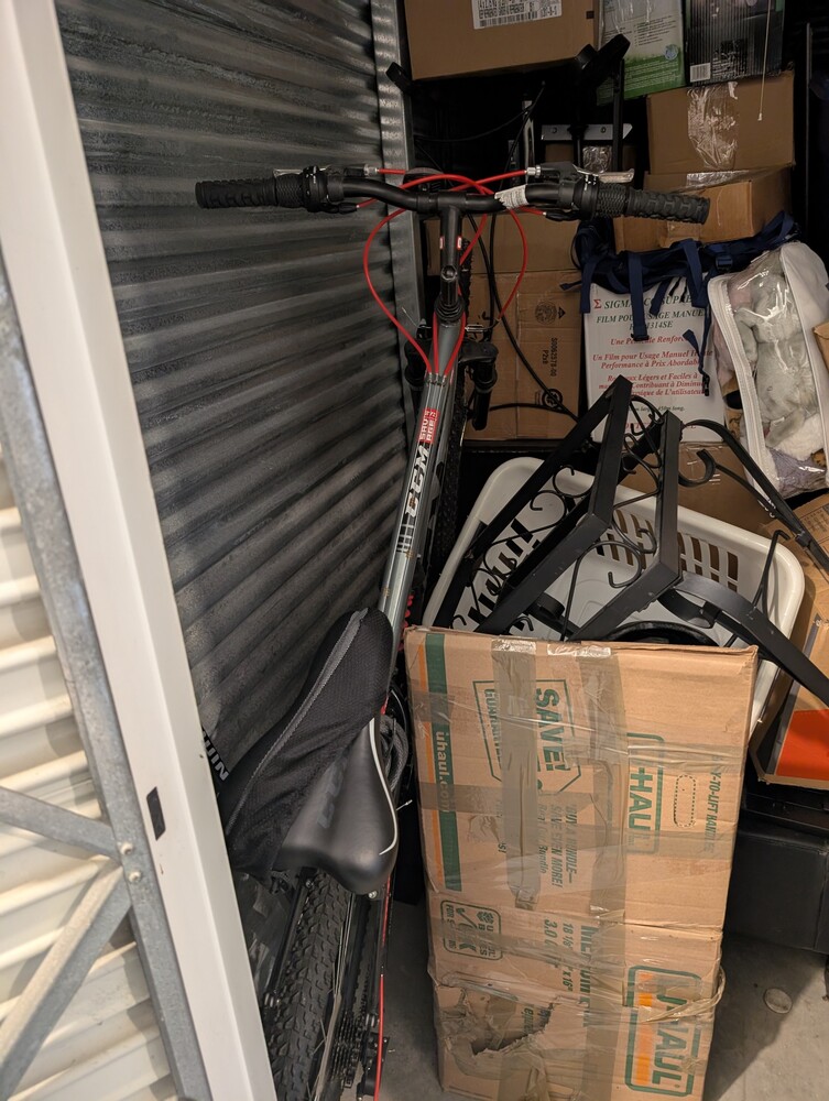 3032 -StorageMart  Ajax  auction IB-4908 20