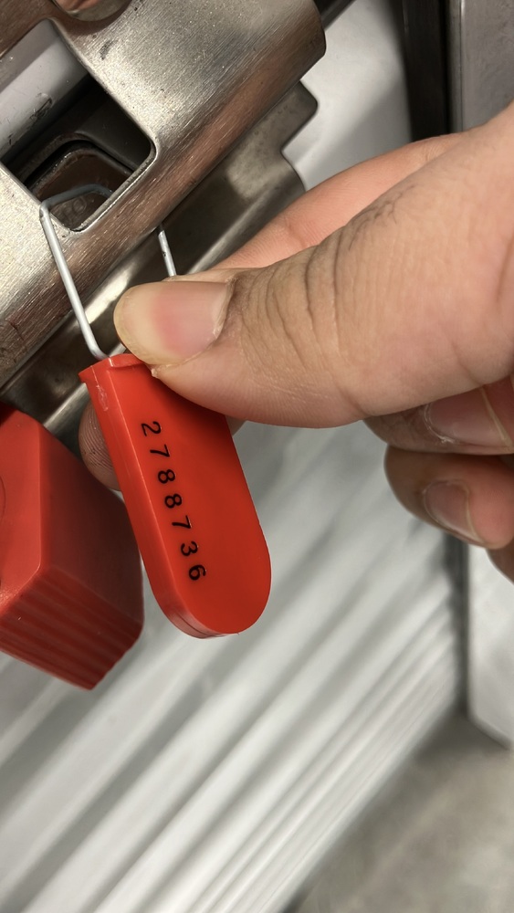 Advanced Self Storage - Maple Meadows  auction IB-4872