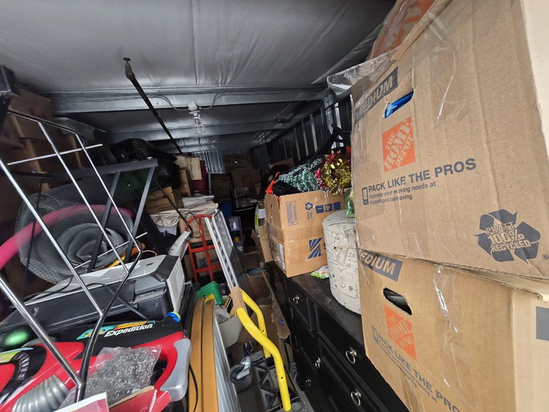 3304 - StorageMart 40th Street  auction IB-4687