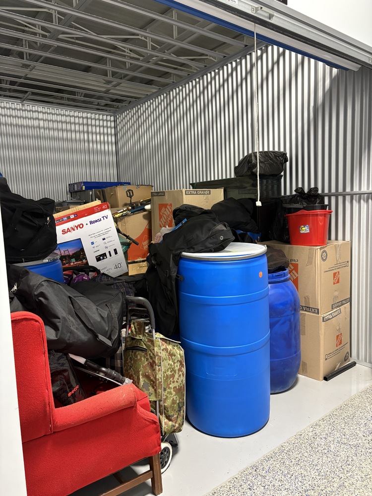 Q SELF STORAGE  auction IB-4364 20