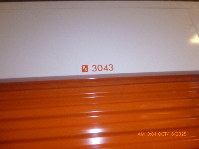 Public Storage P0052 -Montee St-Remi  auction IB-7392