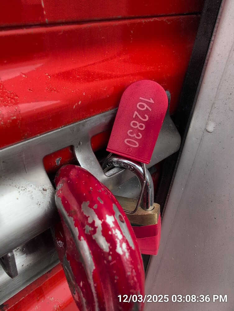 Storage of Barton St  auction IB-8941