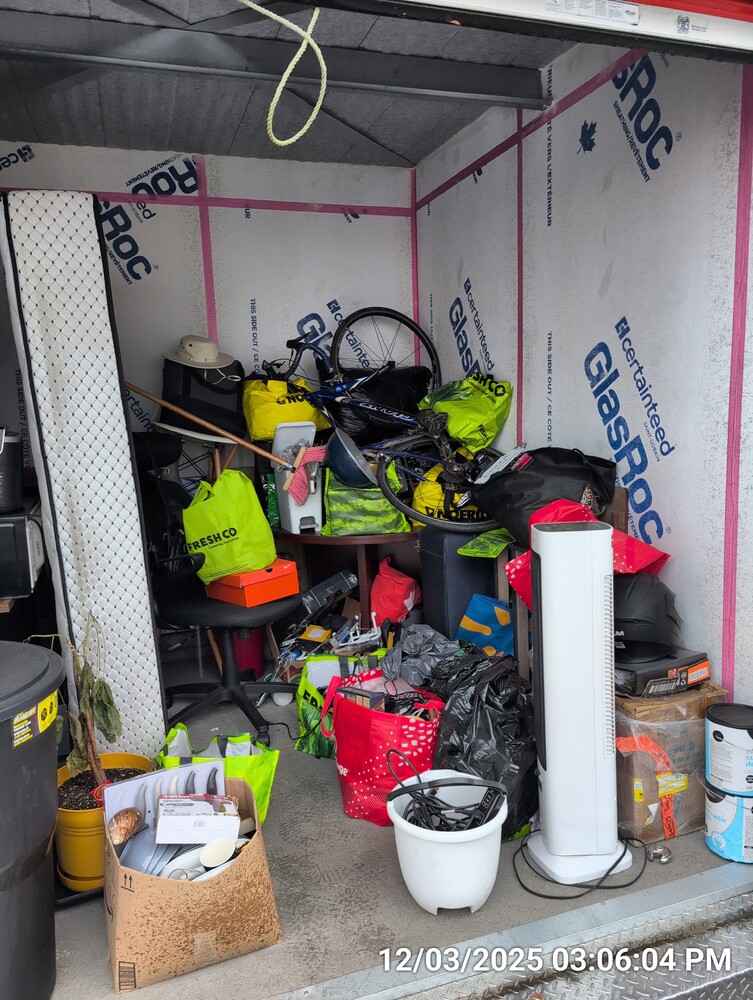 Storage of Barton St  auction IB-8941 30