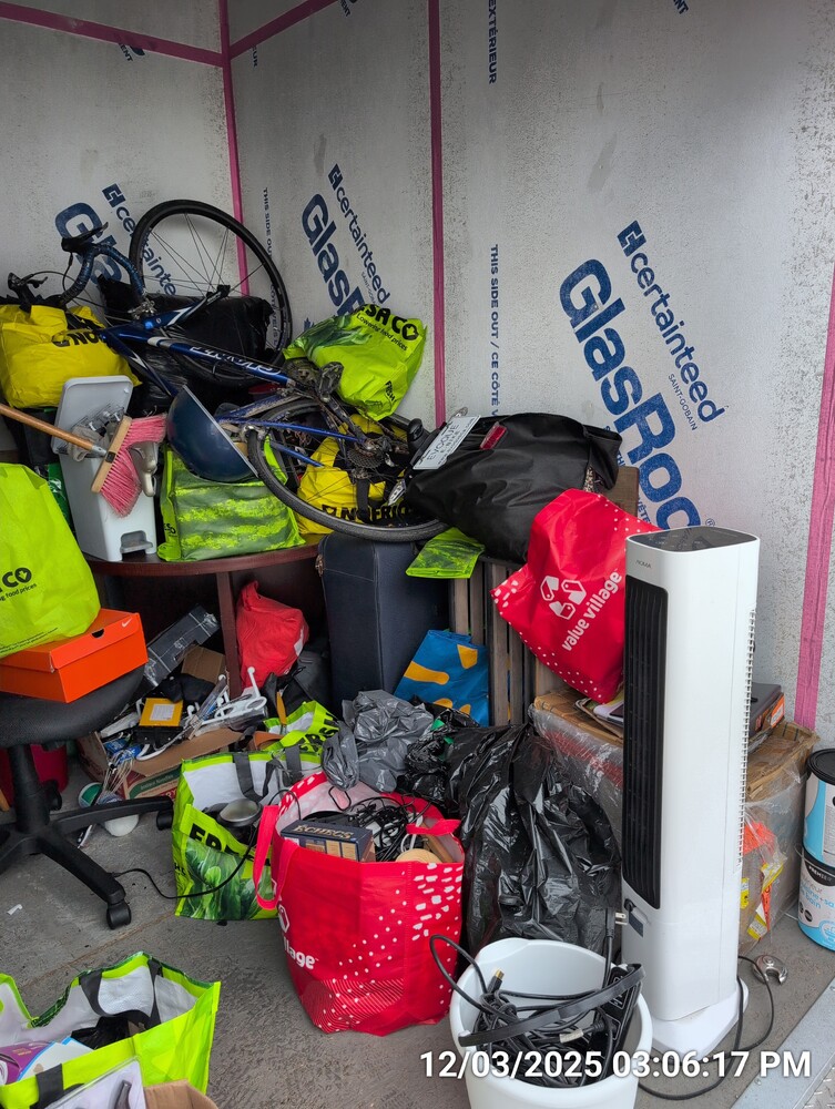 Storage of Barton St  auction IB-8941 50