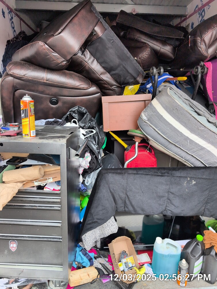 Storage of Barton St  auction IB-4203 50