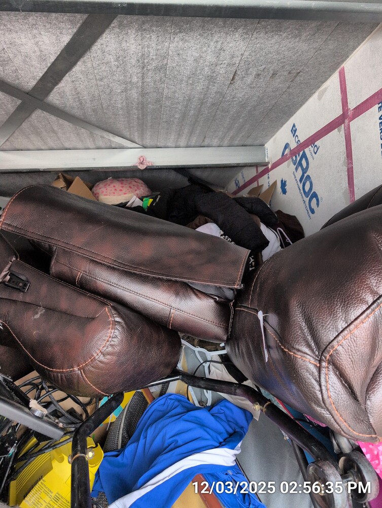 Storage of Barton St  auction IB-4203 70