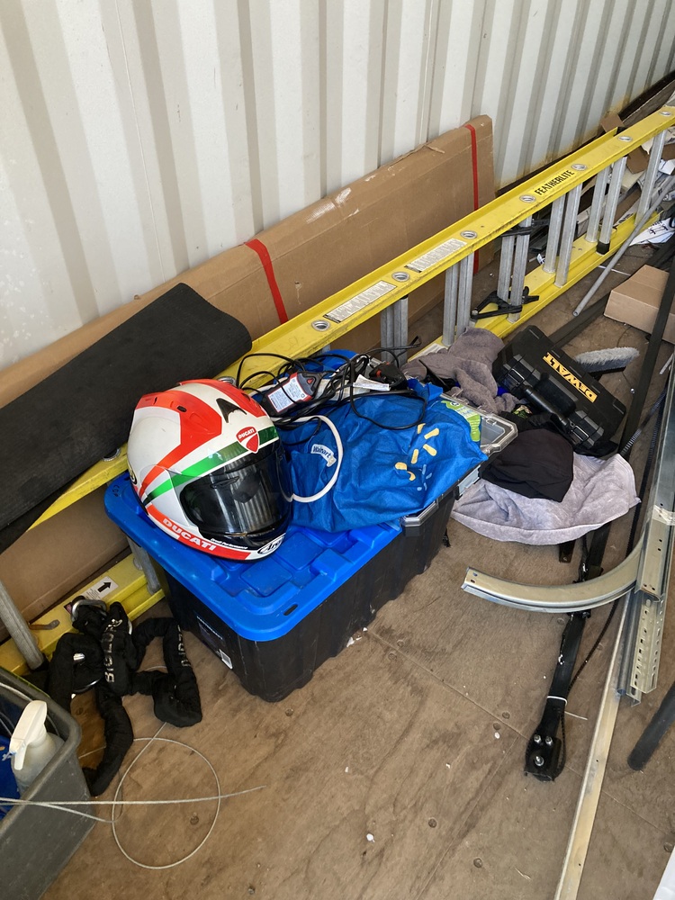 U Need Storage Oakville  auction IB-6070 10