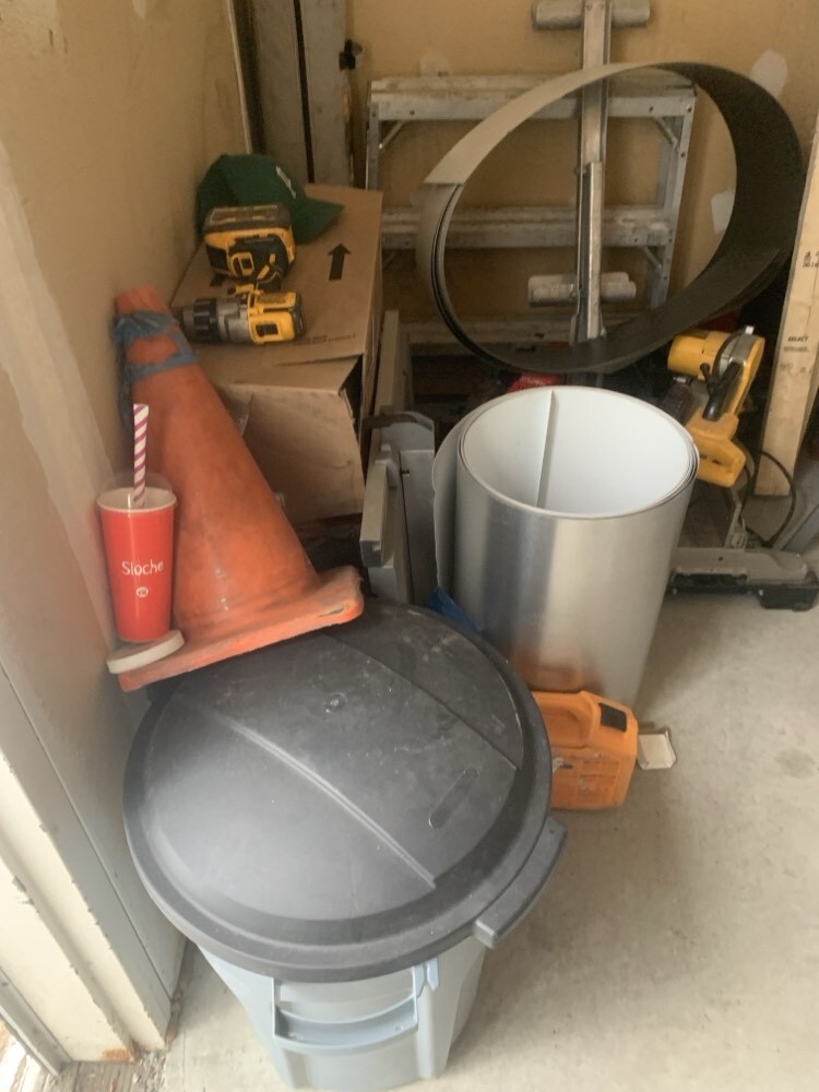 3102 - StorageMart St-Leonard  auction IB-2920