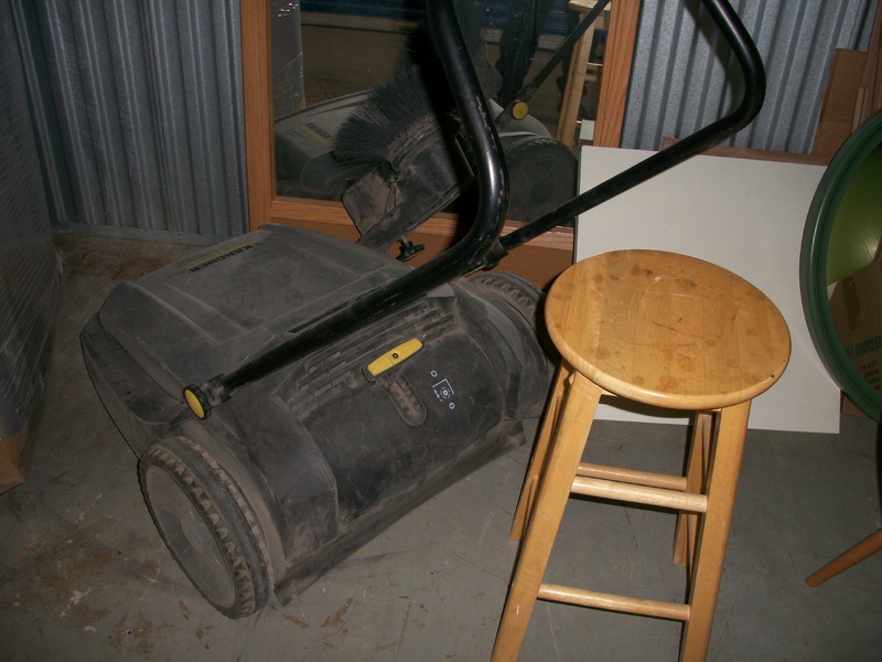 3018 - StorageMart Alden Rd  auction IB-9032 40