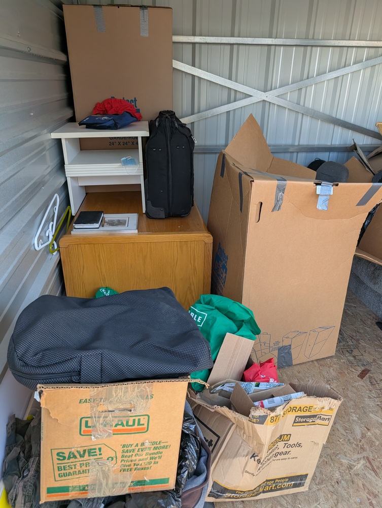 2570 - StorageMart  Westside Dr W  auction IB-7127 30