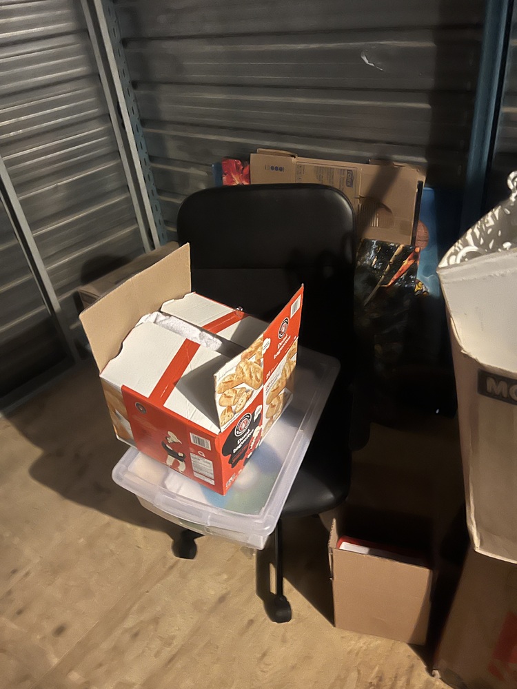 3106 - StorageMart St-Hubert  auction IB-6544 50