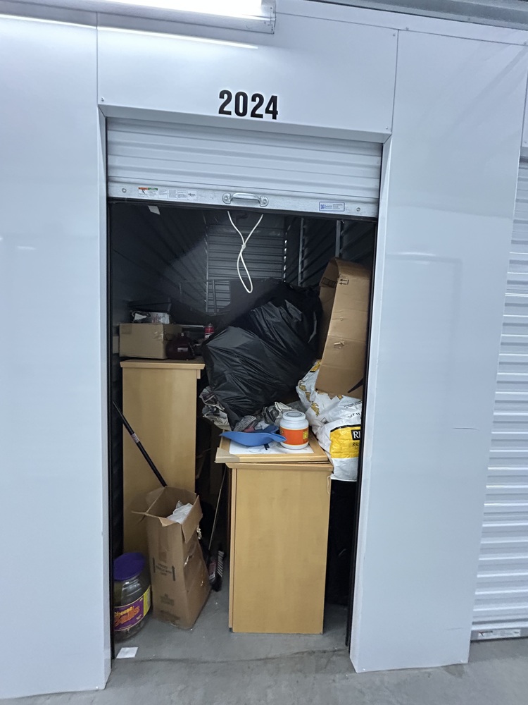 DEStorage.com - Clayton  auction IB-7215