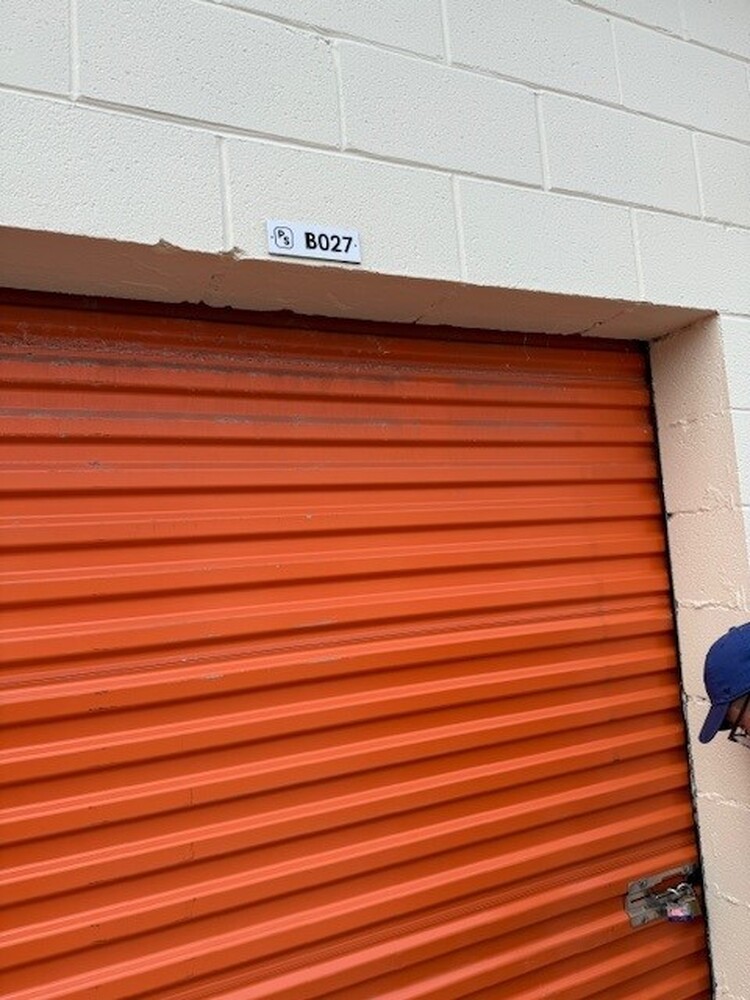 Public Storage P0004 -Sheridan Way   auction IB-9432