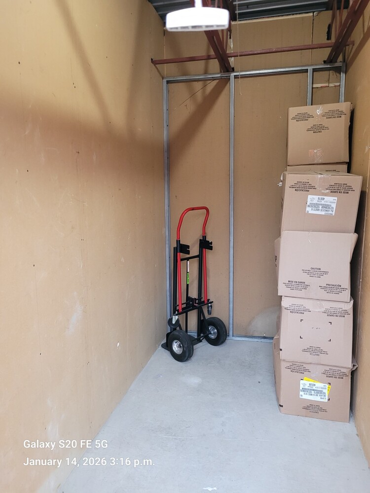 Public Storage P0011 -Queensway E  auction IB-4406